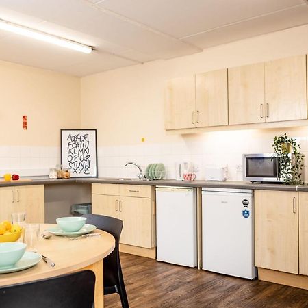 Lovely Ensuite Room With Shared Kitchen Greenwich 伦敦 外观 照片